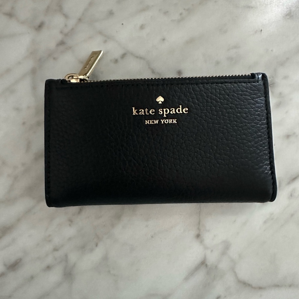 Kate Spade Black Leather Zip Card Holder
